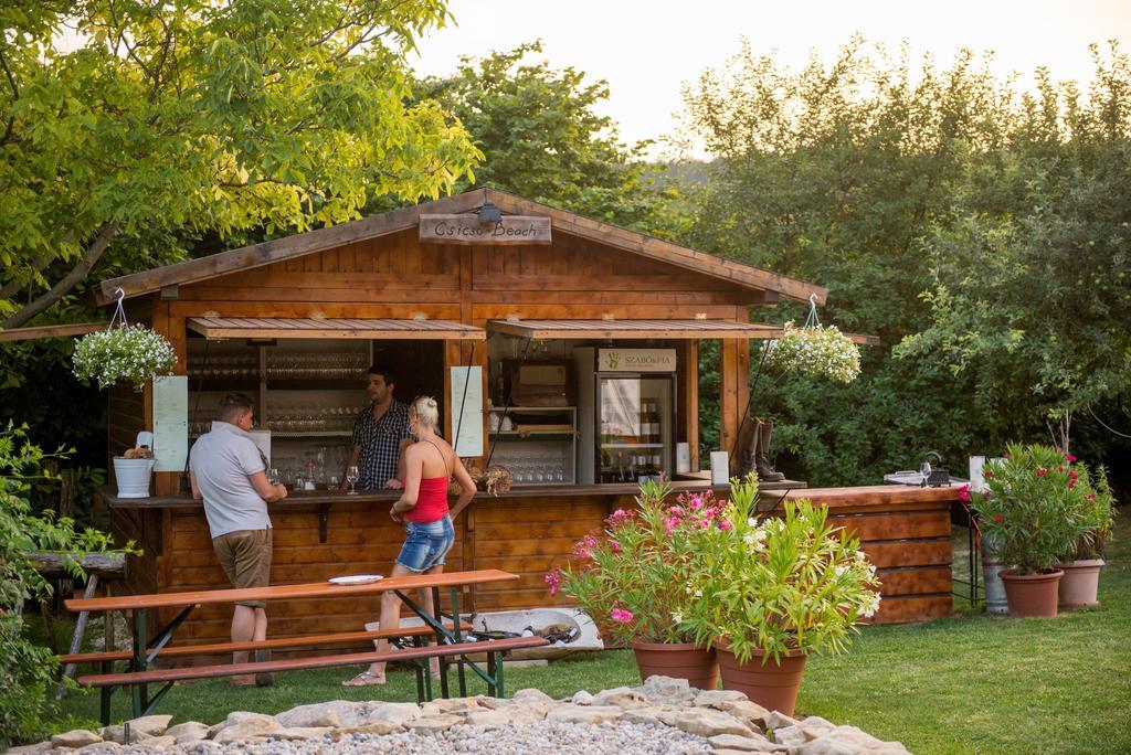 Juhfark Fogadó és Borház Balatoncsicso Esterno foto