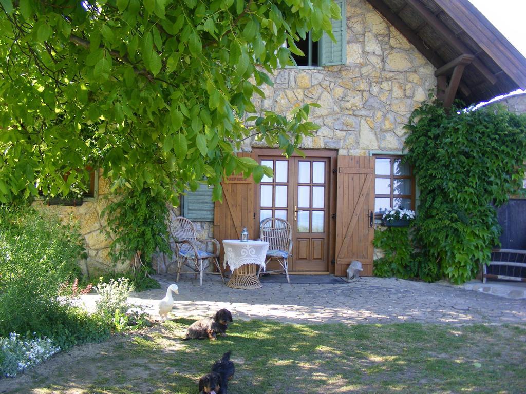 Juhfark Fogadó és Borház Balatoncsicso Esterno foto